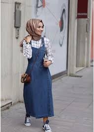 Model baju kebaya citra kirana warna navy tampak belakang. 27 Ide Retro Model Pakaian Hijab Gaya Hijab Kasual