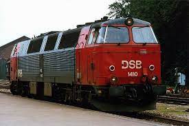 mz 1410 im bhf von thisted 08 1987 meine erste begegnung mit der dsb eisenbahn danemark