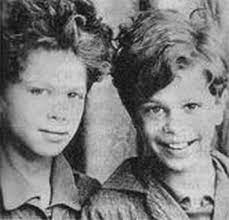 L Evolution Du Visage Des Bogdanoff De Leur Enfance A Nos Jours