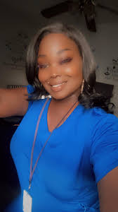 CNA pursuing RN degree in nursing school