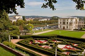 Derzeit haben wir 3 buslinien gefunden, die an der haltestelle schlossplatz, saarbrücken abfahren bzw. Schlossgarten Blick Saarbrucken Saarbrigge