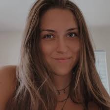 Shelby Whaley's Instagram, Twitter & Facebook