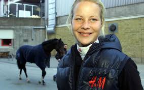 Det är en komplett nyhetstjänst som levererar lokala nyheter, sport samt kultur och nöje från hässleholm, osby, östra göinge, kristianstad och övriga skåne. Baryard Minns Nakenchocken I Scandinavium Gp