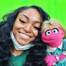 Work this week was such 🔥. Assisted the incredible Stephanie D'Abruzzo  with Prairie Dawn, Eric Jacobson with Grover and @frankiecordero with Rudy