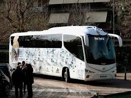 Here's how a stunning night in spain unfolded. Buses From Real Madrid And Barcelona Are Already At The Hotel Lider En Deportes