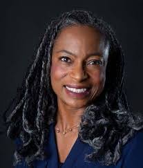 Candace Hetzner's Instagram, Twitter & Facebook