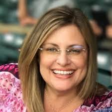 Denise Trainor's Instagram, Twitter & Facebook