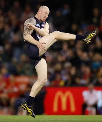 Barry hall's first goal for the western bulldogs against hawthorn 2010 nab cup. Tigers Bulk Up With Barry Afl Queensland