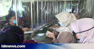 Check spelling or type a new query. Harga Emas Meroket Warga Serbu Toko Jual Kembali Emas Isknews Com