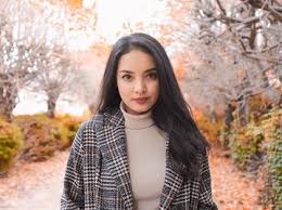 Tulis Puisi Pilu Sisi Asih Ingin Selamatkan Profesi Pramugari