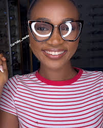 MODEL ROCKING ANTI BLUE LIGHT ANN FRAME IN LEOPARD PRINT 😍😍😍, 8,000 only  , Light Weight 😍😍😍, Perfect For Prescription Glasses 😍😍😍, Non Tarnish  😍😍😍, Comes In A Protective Pouch With Soft Wipes 😍😍😍, ...