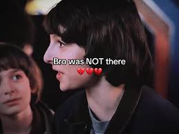 Stranger Things: Mike and Will's Staring Challenge