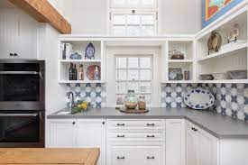 The country backsplash in this kitchen copies that often colors in the country cottage by the beachside. Country Kitchen Backsplash Ideas Pictures From Hgtv Hgtv
