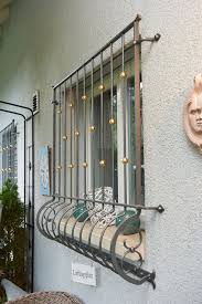 Korbfenstergitter 2019 In 2020 Fenster Design Gitter Fenster