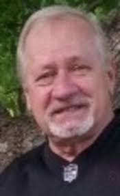 Robert Bohnenkamp's Instagram, Twitter & Facebook