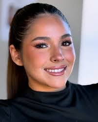 Ariana Leon's Instagram, Twitter & Facebook