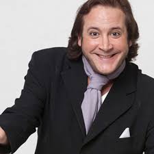 Ex-Menudo Roy se arriscou como designer antes de 'A Fazenda'