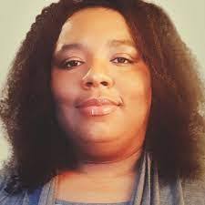 Robyn Mosley's Instagram, Twitter & Facebook