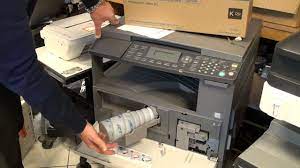The manufacturer included the m$ driver cds, but it only contrains gdi & pcl drivers(you can find here: Bizhub 163 Konica Minolta Printer Review Youtube