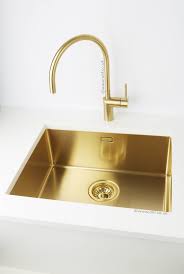 Black And Gold Kitchen Sink Tap Brushed Brass Gold Kitchen Mixer Tap Stainless Steel Uk Nivito Rh 140 Olif Brassgold Brushed Kitch In 2020 Kitchen Mixer Taps Brass Kitchen Sink Gold Kitchen