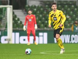 Kylian mbappe and karim benzema both had goals disallowed in the second half as they pushed for another. Mats Hummels Bvb Verletzt Edin Terzic Klart Nach Spiel In Bremen Auf Bvb 09