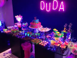 Use colored party lights to cast a neon splash on the walls. How Do It On Twitter Glow Party Neon Birthday Party Glow Birthday Party
