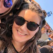 LoKnowsSpice 📚🌶️✨ (@loknowsspice)