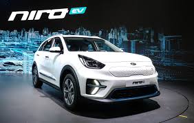 pin by ko encep on autocars1 kia crossover suv mini van kia crossover suv