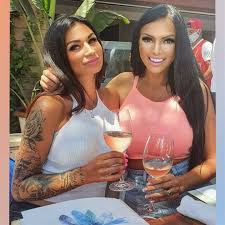 Přečtěte si o tématu karlos vémola a lela.abychom vám usnadnili vyhledávání zajímavého obsahu, připravili jsme seznam nejoblíběnějších článků s klíčovými slovy karlos vémola a lela, které hledáte.v naší encyklopedii najdete články, fotografie i videa k tématu karlos vémola a lela. Kolik Jich Asi Mel Na Vemolu Vybafla Dalsi Kraska Nosi Jeho Tricka A Zboznuje Jeho Auta Expres Cz