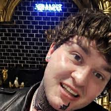 Where is a tap to pay ATM nearby?