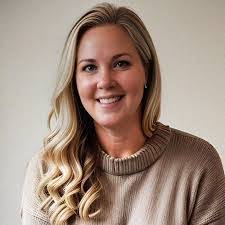 Ashley Blackwood's Instagram, Twitter & Facebook