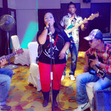 Jawapan seandainya dapat kulari jauh kupergi membawa diri sebenarnya langkah terkunci antara kasih dan juga budi mengapa kau juga yang kurindu walau sudah kutahu payah bersatu hidup denganmu engkau sungguh jujur dan ikhlas. Kemelut Di Muara Kasih Cover By Me Hy Suka Suki By Sitisarahharun