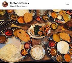 Enjoy the spicy dal, prawn peri peri, chicken cafreal, goan prawn curry, squid masala, bebinca, poee and more! The Foodietrails The Foodie Explains The Goan Fish Thali