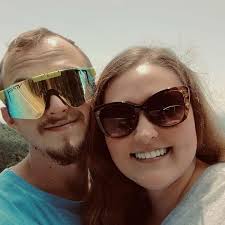 Is it gorgeous vintage beautiful Roger Woodard three-piece spun fiberglass  and rattan bistro set. The bar stools are super sturdy because of the  fiberglass the place where you put your feet very