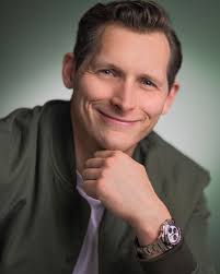 Performance — Sean Dube