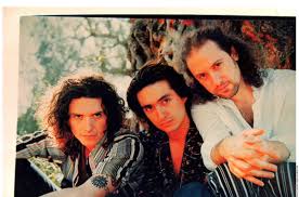 Jun 25, 2021 · ov7 sin duda es y será una de las agrupaciones mexicanas más importantes en la industria musical, sin embargo, la relación entre sus ex integrantes cada vez es más tensa, al grado de tener que cancelar la tan anunciada y postergada gira por los 30, que de hecho ahora serían 33 años de la banda. Los Amigos Y Rivales Del Rock Saul Hernandez Vs Alejandro Marcovich De Nuevo Chicago Tribune