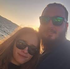 Looking for an electrician who can help with an issue with some bathroom  wall outlets. Do you have anyone you would recommend? Thank you!