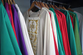 Może się tak stać, że również wielkanoc spędzą w więzieniu. W Jakich Okolicznosciach Kaplan Moze Zalozyc Rozowy Ornat