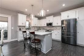 4003 Ne 88th St Kansas City Mo 64156 Mls 2201514 Zillow In 2020 Painting Kitchen Cabinets Zillow Kitchen Paint