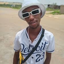 Stream Logan Miles music