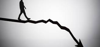 How do record low interest rates impact stock market valuations? Warning A Stock Market Crash Could Be Coming In 2019