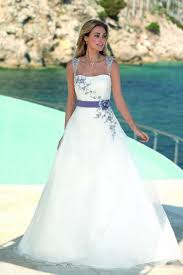 Hochzeitskleider müssen nicht enorm teuer sein. Brautkleider Berlin Hochzeitshaus Schubert Brautmoden Berlin