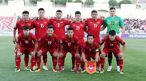Quang hải cùng các đồng đội chơi. Danh Sach Ä'áº§y Ä'á»§ 30 Cáº§u Thá»§ Ä'á»™i Tuyá»ƒn Viá»‡t Nam Chuáº©n Bá»‹ Cho Aff Cup 2018 Baotintuc Vn