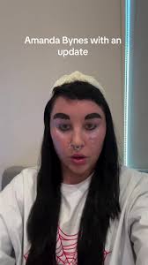 Amands Can Speak 14 Languages Gossip Master