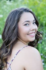 Jennifer Berube's Instagram, Twitter & Facebook