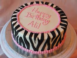Minimalist Birthday Cake Ideas For Boyfriend Pin By Deborah Vandeberghe On Cakes I Made New Birthday Cake Birthday Cake Decorating Happy Birthday Cakes