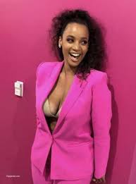 Dascha Polanco Nude and Sexy Photo Collection - Fappenist