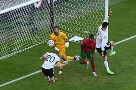 Több tucat feltételezett garázdáról tett közzé képet a rendőrség a honlapján. Qj367ed7 Zflom