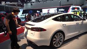 Harga mobil tesla terbaru 2021 di indonesia serta harga mobil listrik tesla autopilot termurah, spesifikasi mobil tesla model x, model s dan tesla sebanding dengan harga mobil tesla model s p100d kita juga mendapatkan interior mewah dan canggih. Tesla Model S P100d Youtube Videos