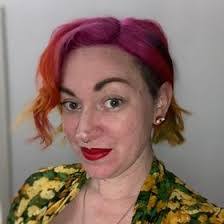 Laura Sumner's Instagram, Twitter & Facebook